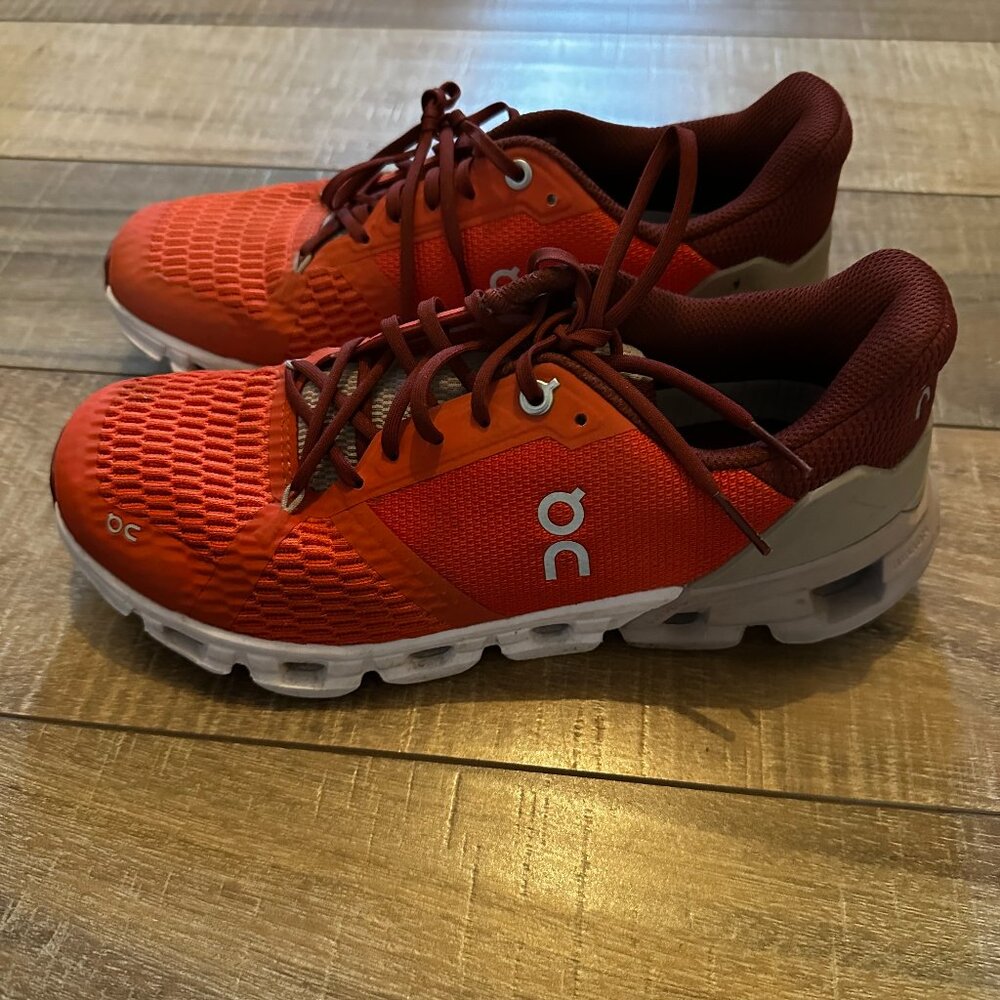 On Women's Cloudflyer Sneakers size 7